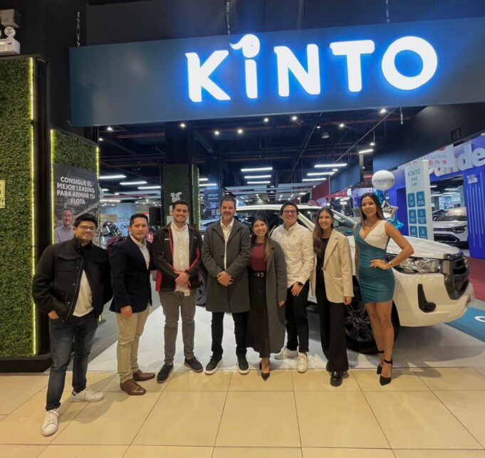 Toyota inaugura su primera tienda Kinto en el Mall Aventura Santa Anita: Una Nueva Experiencia de Movilidad para Personas y Empresas