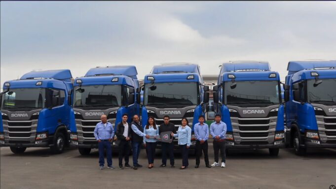 Scania Perú fortalece la operación nacional de Expreso Grael con la entrega de 10 camiones R450A