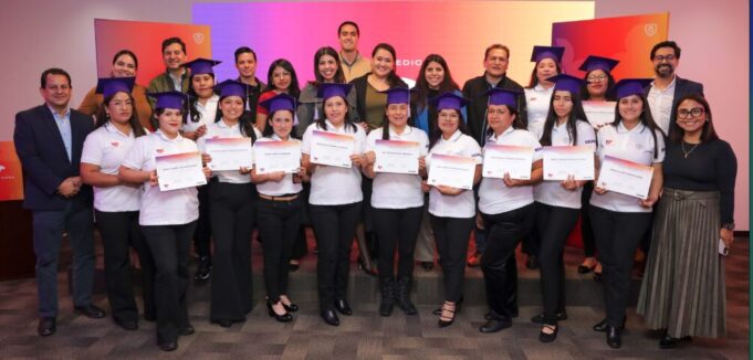 Scania Perú continúa impulsando la inclusión en el transporte pesado con la graduación de nuevas mujeres conductoras