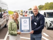 Ford Transit conquista el récord del Desfile de Vans más Grande del Mundo