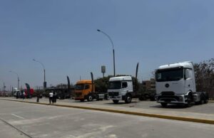 Mercedes-Benz celebra el Oktofest 2025 con el portafolio de camiones totalmente renovado