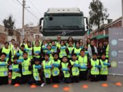 Volvo Group Peru promueve la seguridad vial infantil con el programa global “Para, Observa y Avisa”