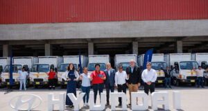 Hyundai entrega 10 camiones a Transportes Intervega consolidando su presencia en la distribución de productos de primera necesidad en Lima y provincias