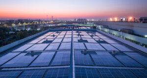 Inchcape supera los 1.500 paneles solares en la región y acelera su camino hacia la carbono neutralidad