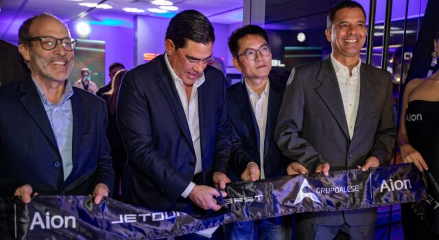 Jetour y Soueast expanden su presencia en Lima con la inauguración de nuevo concesionario en La Molina