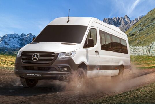 Sprinter Pasajeros: la seguridad activa que protege cada viaje