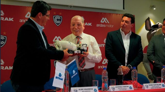 Andes Motor y Sitrak anuncian alianza estratégica con Cienciano para la temporada 2026