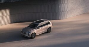 Volvo entrega a EuroRenting importante flota de XC90 Core T8 Plug-In Hybrid para potenciar sus operaciones ejecutivas