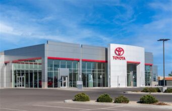 TOYOTA invertirá hasta 10 mil millones de dólares adiconales en sus operaciones en ESTADOS UNIDOS durante los próximos cinco años