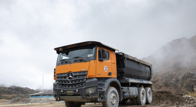 Divemotor rinde homenaje al trabajador minero peruano y destaca su rol en el desarrollo del país