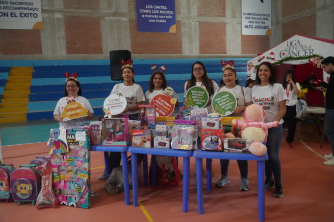 Jetour se suma a una experiencia navideña en Ventanilla Alta junto a La Liga Contra el Cáncer