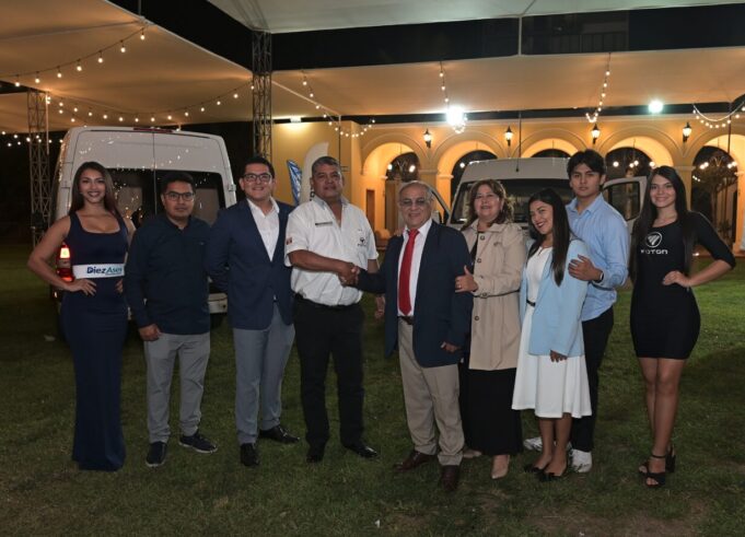 20 Foton Toano para ‘Diez Ases Transporte & Turismo’