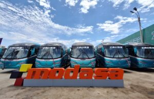 MODASA entrega 5 unidades Zeus 325 a ‘Zbuss’