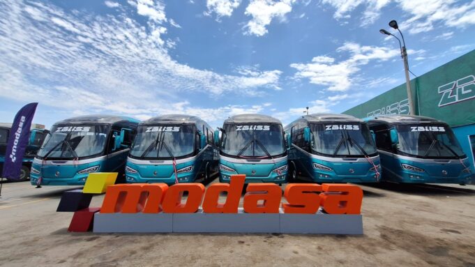 MODASA entrega 5 unidades Zeus 325 a ‘Zbuss’