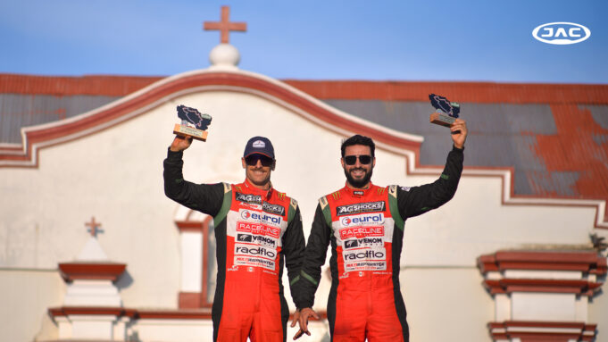 Ashley García se consagra campeón con su JAC T8 PRO en la final del Campeonato Nacional de Rally FEPAD 2025