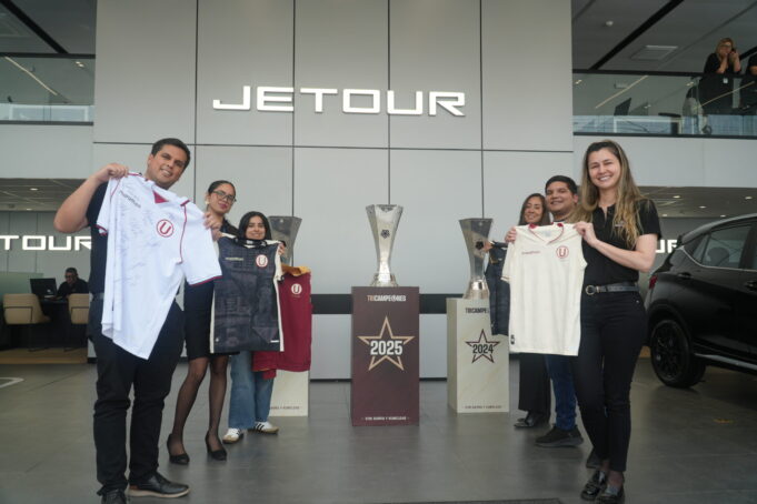 Jetour se suma al Tour del “Tri” y celebró junto a la “U”