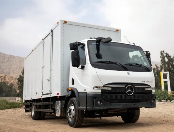 Dos camiones, un mismo ADN: las diferencias que hacen únicos al New Accelo y New Atego