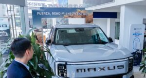 Maxus renueva su alianza con Andes Motor Perú y anuncian su nuevo line up con la llegada de la pick-up 100% eléctrica eTerron9