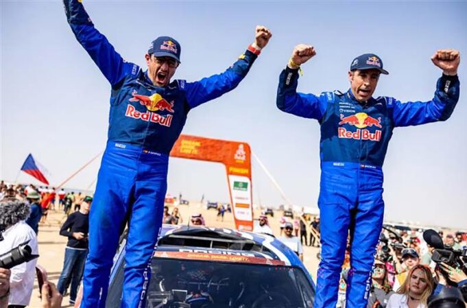 Ford Racing conquista un doble podio en el Rally Dakar 2026