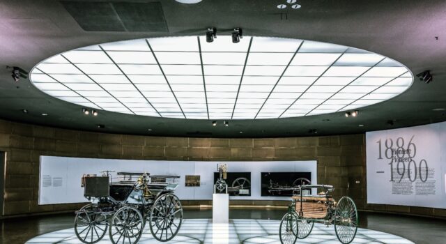 El futuro nunca termina: Mercedes-Benz conmemora 140 años de historia e innovación
