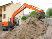 Andes Maq Nuevo Distribuidor Oficial de Maquinaria Hitachi Construction Machinery en Perú