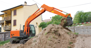 Andes Maq Nuevo Distribuidor Oficial de Maquinaria Hitachi Construction Machinery en Perú