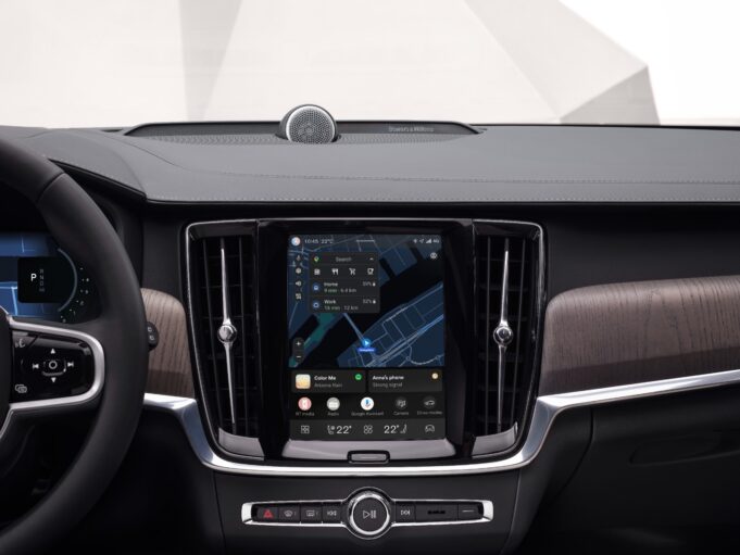 Volvo Cars implementa la actualización OTA más grande de su historia, transformando la experiencia digital de sus clientes