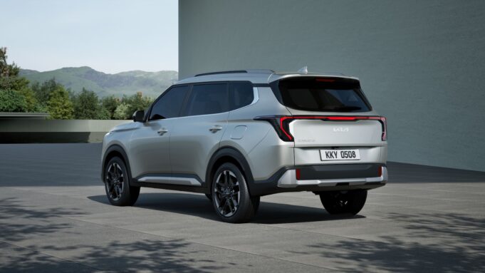 New Carens 2027: La nueva SUV de Kia de tres filas orientada a familias