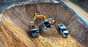 Summa Gold ha iniciado trabajos con la nueva excavadora SANY SY1250H