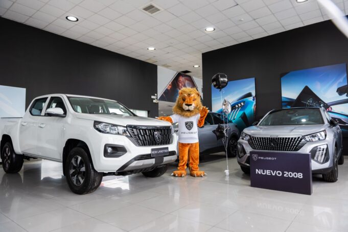 Peugeot refuerza su presencia en Lima con nuevo local en San Miguel