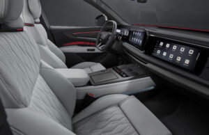 Un primer vistazo al interior del nuevo Audi Q9: elegancia, amplitud y confort premium que llegaría a Perú en el 2027