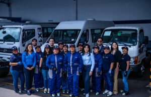 “Mujeres que impulsan el movimiento” culmina su primera edición formando mujeres en mecánica automotriz
