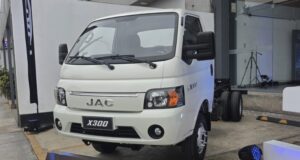 JAC Motors presenta el nuevo camión ligero X300, mayor torque y largo carrozable del segmento