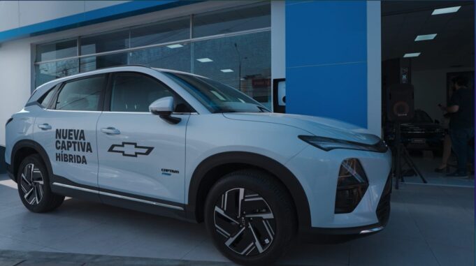 AUTOFONDO CONSOLIDA SU LIDERAZGO AUTOMOTRIZ CON EL LANZAMIENTO EXCLUSIVO DE LA NUEVA CHEVROLET CAPTIVA HÍBRIDA EN PERÚ