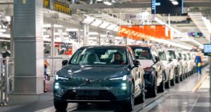 Volvo Cars inicia la producción del revolucionario SUV eléctrico EX60