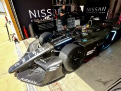 Primeras impresiones de Oliver Rowland sobre el coche Nissan Formula E GEN4