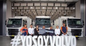 ANYPSA potencia su red de distribución nacional con la adquisición de 25 nuevos camiones Volvo VM