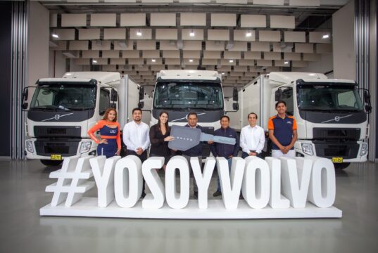 ANYPSA potencia su red de distribución nacional con la adquisición de 25 nuevos camiones Volvo VM