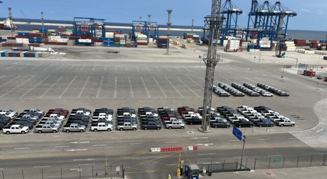 Puerto de Chancay: Inchcape se consolida como principal importador automotriz con más de 10,000 vehículos en su primer año.