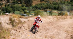 Motocross: Renzo Cecchi gana dos campeonatos en Chota
