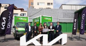 Kia impulsa su crecimiento en el sector corporativo con la entrega de una nueva flota a Oltursa