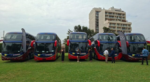 El Dorado incorpora cinco buses Mercedes-Benz O500 RSD 2448 entregados por Divemotor para fortalecer sus rutas en el norte del Perú