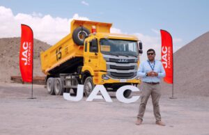 JAC Volquete de 15 m³ demuestra su desempeño en una cantera de Arequipa