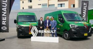 DERCO CENTER fortalece su alianza con Oltursa con la entrega de una nueva flota de vehículos RENAULT