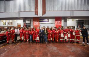 Más vehículos electrificados en las calles: Bomberos refuerzan su preparación técnica