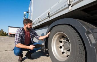 ¿Tu camión te está avisando? Señales que un transportista no debería normalizar para reducir el riesgo de paradas inesperadas