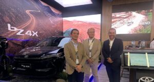 Toyota del Perú presenta en Expomina 2026 la Hilux y la bZ4X, dos propuestas para las nuevas necesidades de movilidad en minería