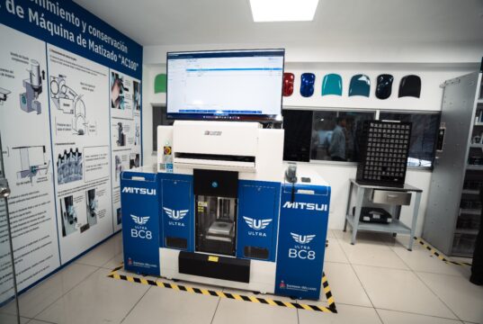 Mitsui inaugura su nuevo laboratorio de color y sistema de iluminación LED