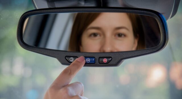 Conectividad inteligente: 5 herramientas para monitorear, localizar y controlar tu auto a distancia