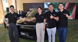 DFSK Perú cumple 20 años y lo celebra con el lanzamiento de la E5 Plus, su nueva SUV híbrida enchufable de tres filas.